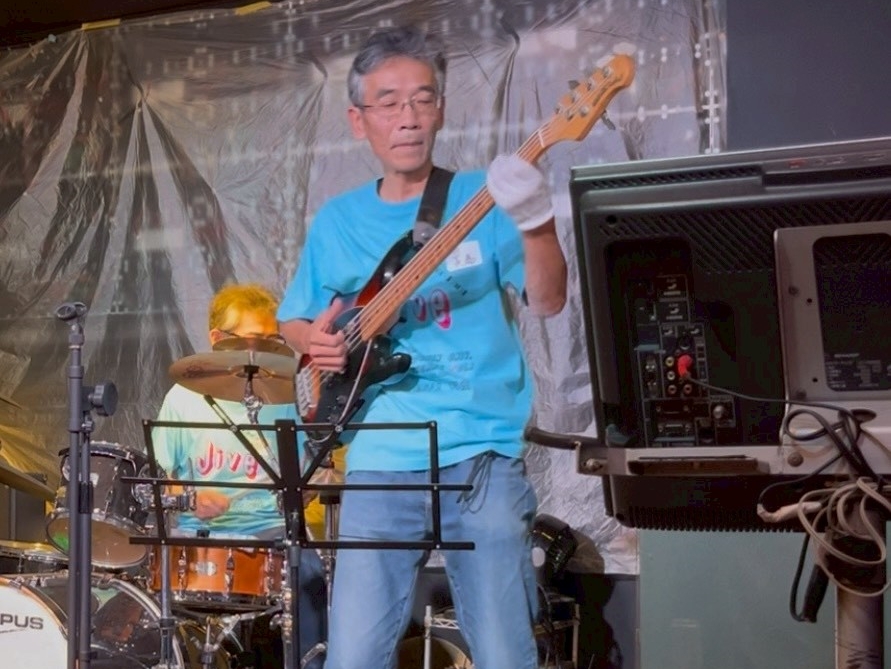 �N���b�N����Ɗg��ʐ^������܂�