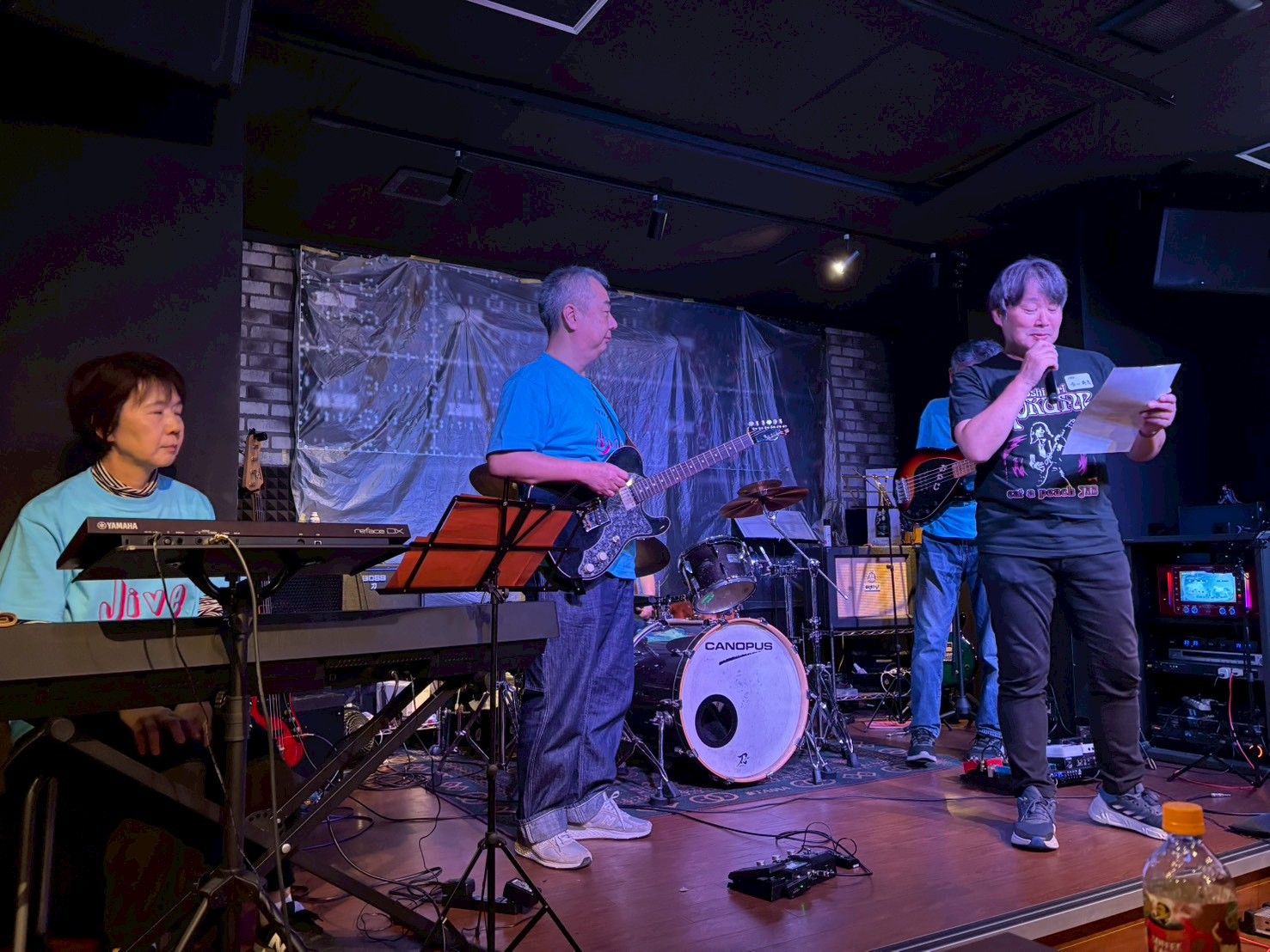 �N���b�N����Ɗg��ʐ^������܂�