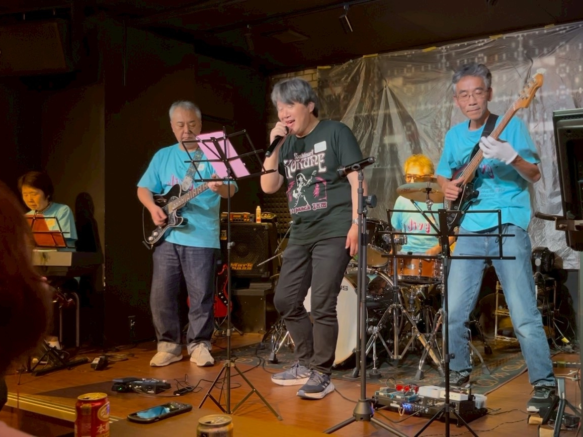 �N���b�N����Ɗg��ʐ^������܂�