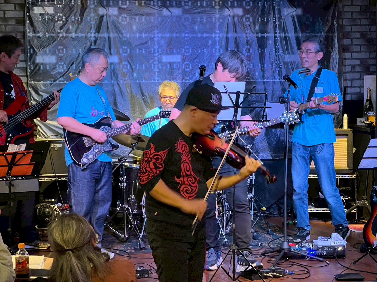 �N���b�N����Ɗg��ʐ^������܂�